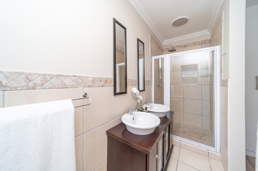 4 Bedroom Property for Sale in Bonza Bay Eastern Cape